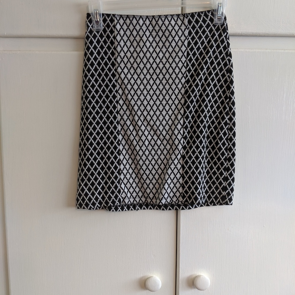 Cute pattern skirt